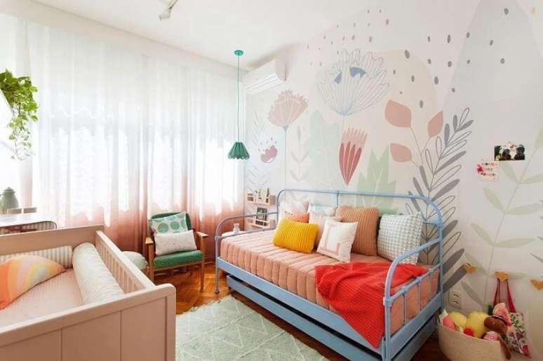 14. Decoração delicada com desenhos para parede de quarto. Fonte: Hana Lerner Arquitetura