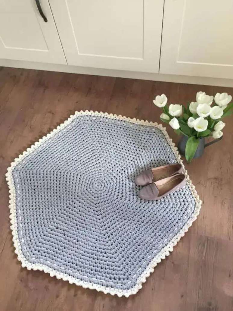 66. Modelo diferente de tapete de croch&ecirc; simples &ndash; Foto: Love Crochet