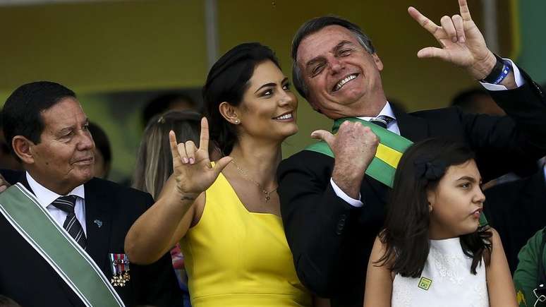 Só no 7 de Setembro, Bolsonaro repetiu cinco vezes o termo 'imbrochável', que não está no dicionário, mas indicaria suposta potência sexual inabalável