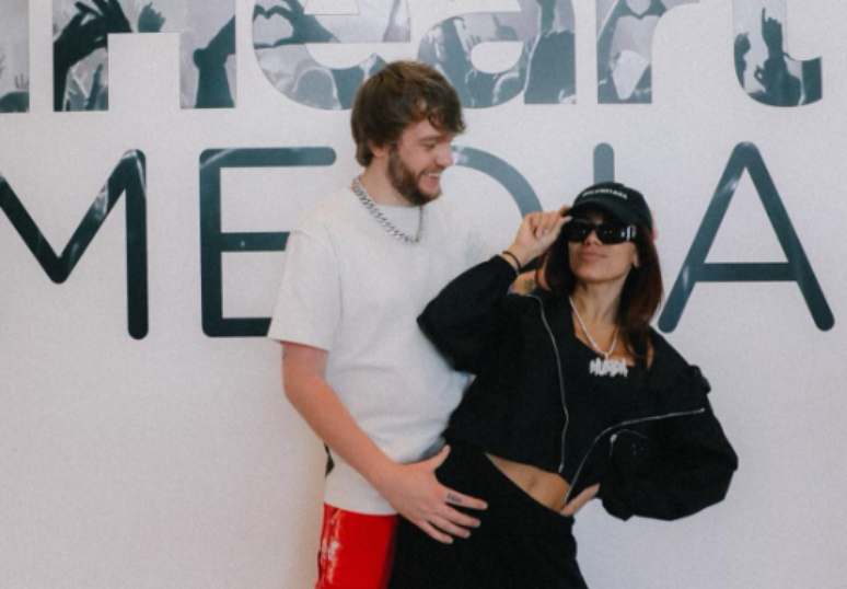 A artista Anitta e o produtor musical canadense Murda Beatz assumiram namoro em junho deste ano