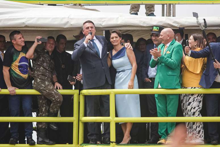 Jair Bolsonaro elogiou Michelle Bolsonaro durante discurso em Brasília