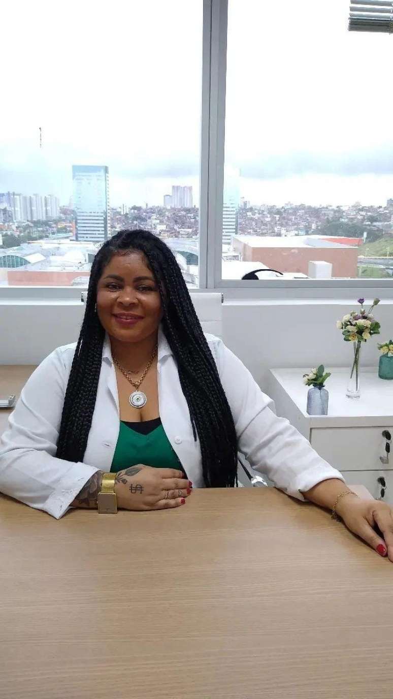 Dona da clinica Ilza Nunes Estética & Saúde, Ilza Rejane Nunes Santos.