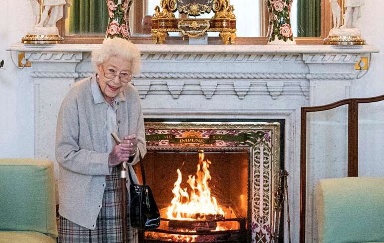 Rainha Elizabeth no Castelo de Balmoral, na Escócia 