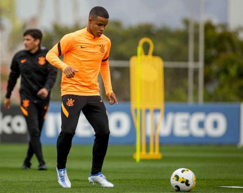 Pedro durante treino do Timão (Foto: Rodrigo Coca/Agência Corinthians)