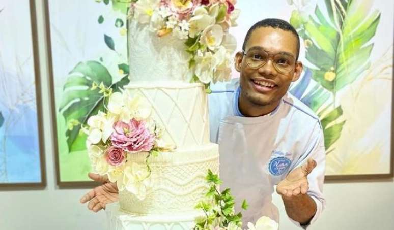 Nathan ficou conhecido no 'Bake Off Brasil' pelo talento ao criar bolos decorados