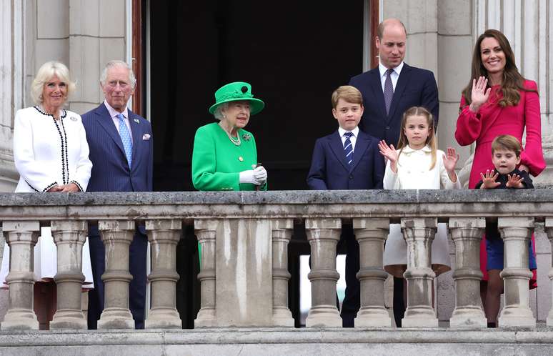 Parte da Fam&iacute;lia Real na varanda do Pal&aacute;cio de Buckingham, em junho de 2022