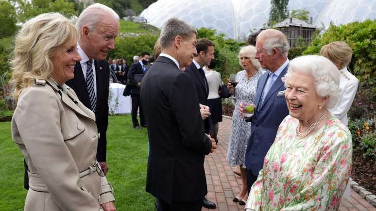 A rainha com Joe e Jill Biden no ano passado no encontro do G7 na Cornuália, Inglaterra