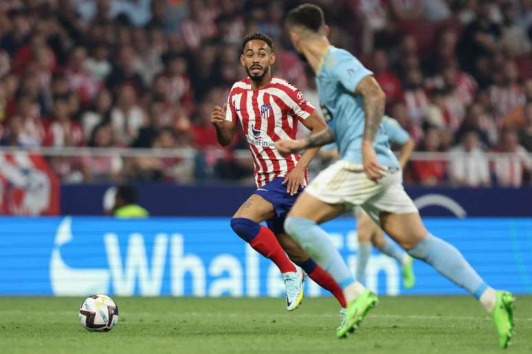 Matheus Cunha está na briga por uma vaga na Copa do Mundo (Foto: THOMAS COEX / AFP)