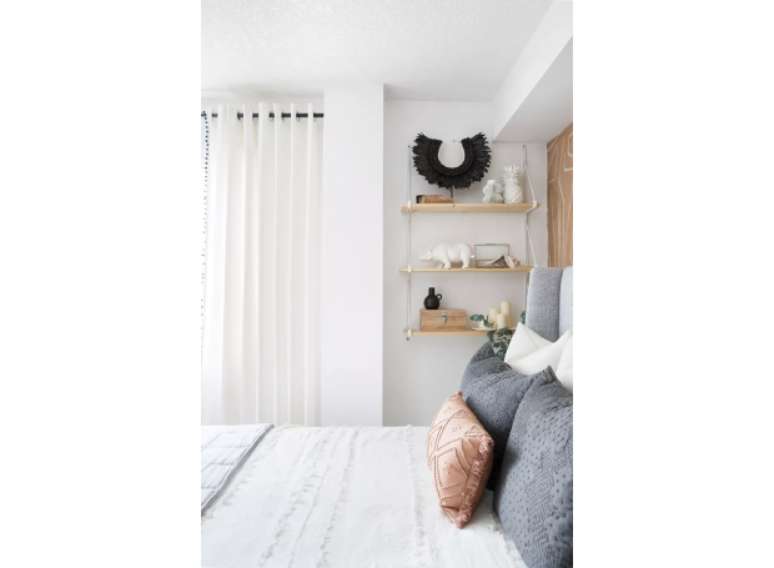 Encontre lugar para prateleiras