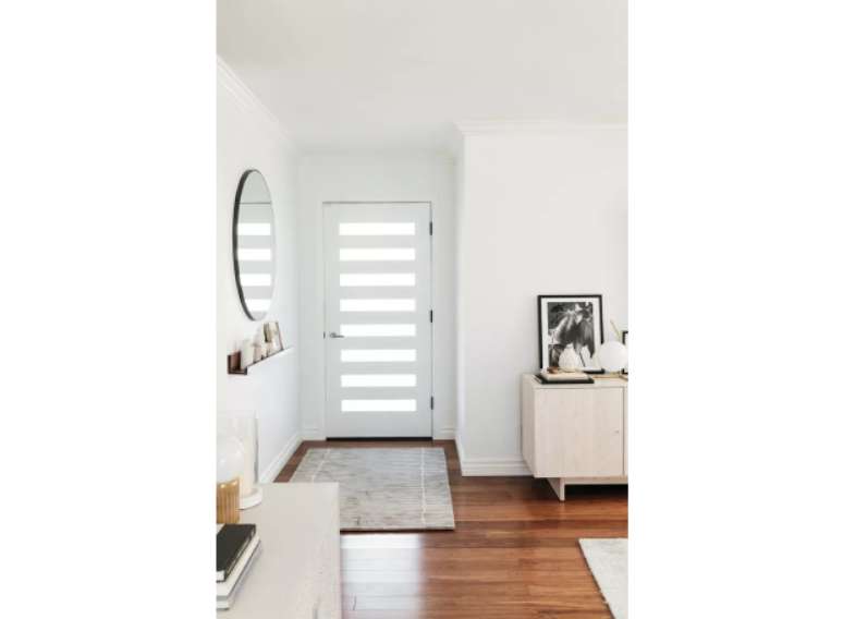 Inclua espelhos para dar amplitude