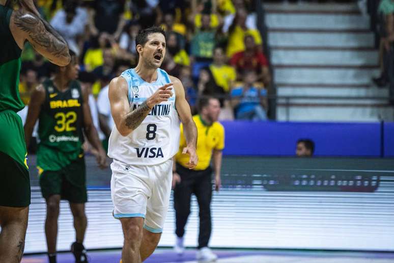 Brasil perde para a Argentina, mas se classifica na Copa América de basquete  - Gazeta Esportiva