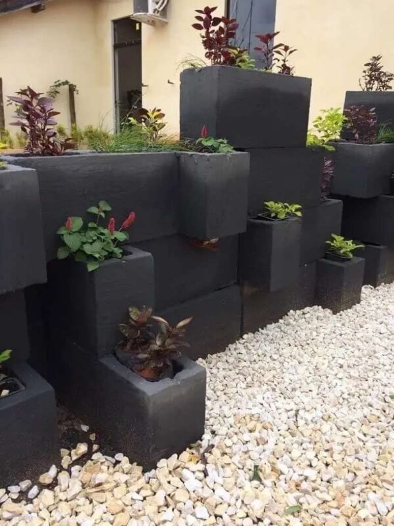 Pedra Branca Para Jardim: 7 Formas Criativas de Usar +50 Projetos