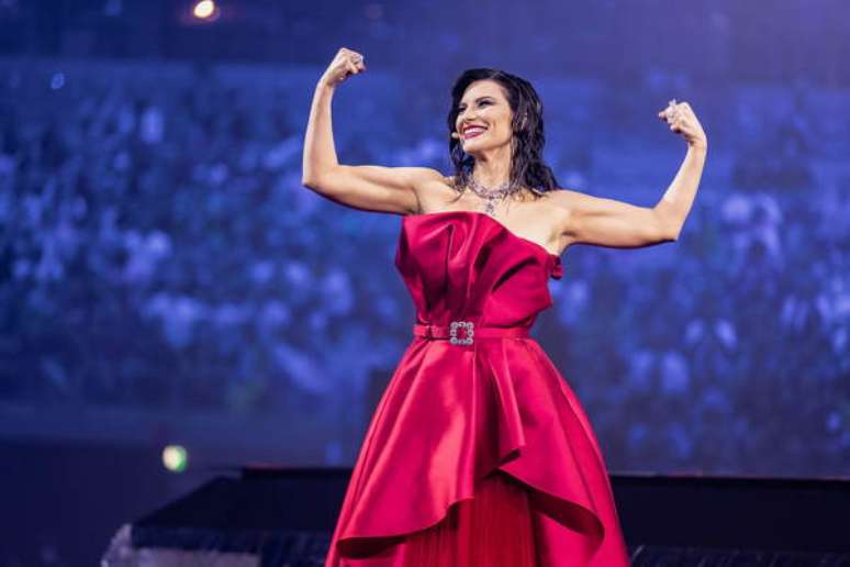 Laura Pausini durante apresentação do Eurovision em Turim