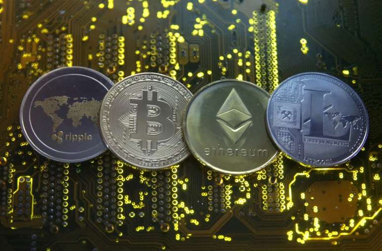 Representação ilustrativa de criptomoedas
14/02/2018
REUTERS/Dado Ruvic