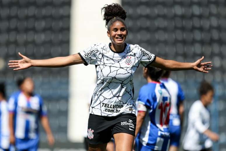 Futebol Feminino: invictas, brabinhas do Corinthians vencem etapa do  Festival Sub-14