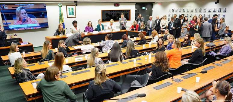 Candidatas reclamam de liberação tardia de verbas