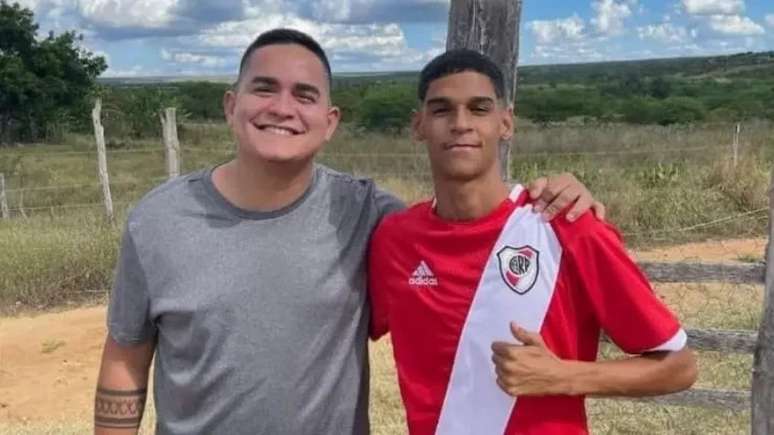 Allan Jesus e Luva de Pedreiro romperam contrato em julho deste ano (Foto: Reprodução/Instagram)