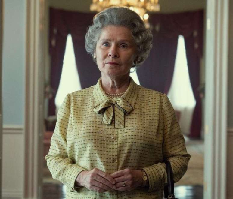 Imelda Staunton será a terceira atriz a viver a Rainha Elizabeth em “The Crown” 