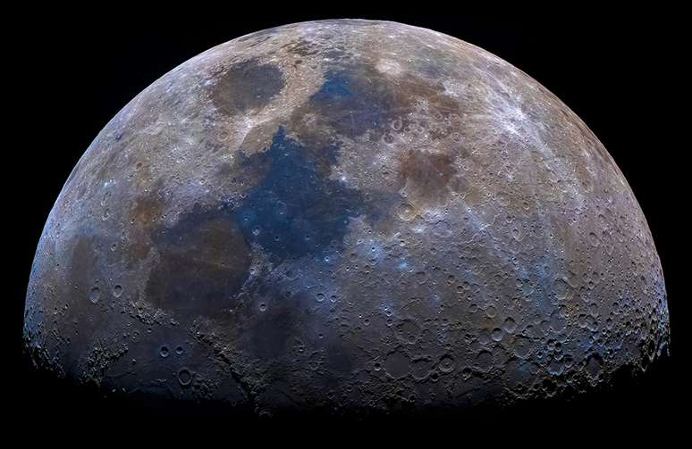 'Mosaico Mineral da Lua' - Altamente elogiada na categoria Jovem Fotógrafo de Astronomia