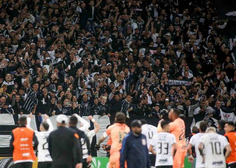 Jogo do Corinthians bate recorde em delivery online, diz empresa