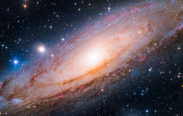 Galáxia de Andrômeda - Vencedora do prêmio Jovem Fotógrafo de Astronomia do Ano