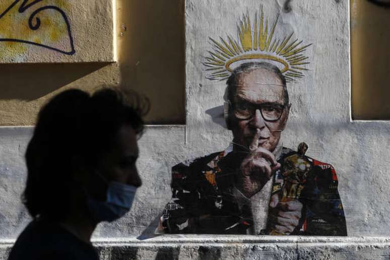 Mural de Ennio Morricone em Roma, na Itália