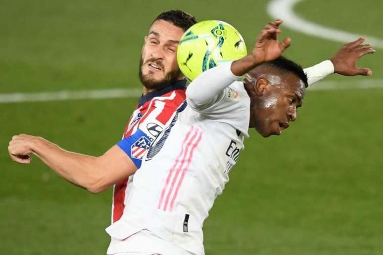 Koke provocou Vini Jr antes do clássico deste domingo (Foto: OSCAR DEL POZO / AFP)