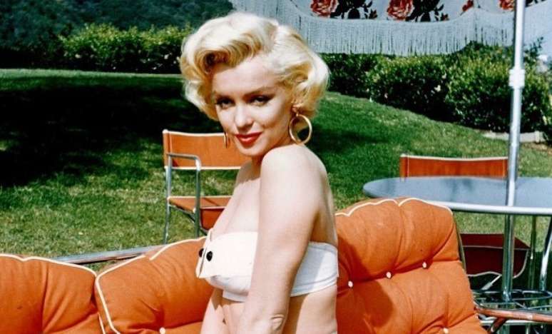 Marilyn Monroe em foto de 1953, em postagem do perfil de Instagram @vintage_daily