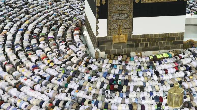 O Hajj do futebol: jogadores muçulmanos estão encontrando