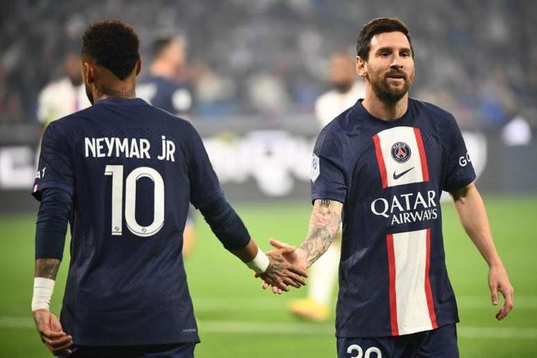 PSG goleia o Olympique em clássico e assume terceira posição