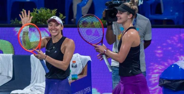 Stefani é campeã de duplas em WTA na Índia, seu 1º torneio pós