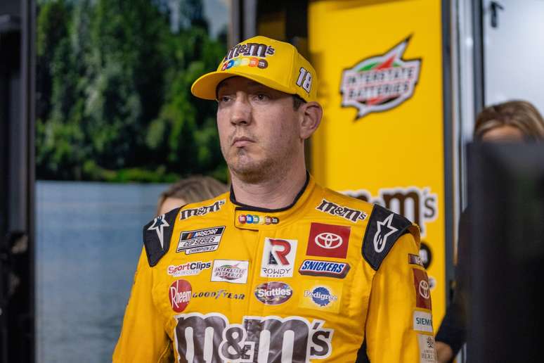 Kyle Busch está fora da briga pelo título da Nascar 