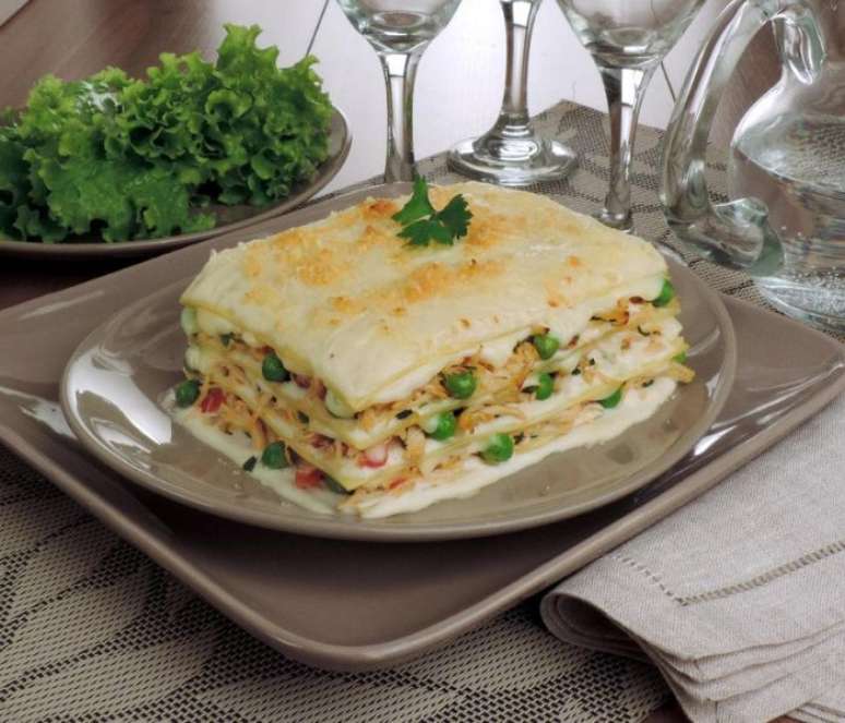 Lasanha de frango aos 4 queijos (Reprodu&ccedil;&atilde;o / Guia da Cozinha)
