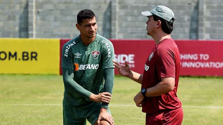 Ganso e Diniz durante treino do Fluminense no CT Carlos Castilho (Foto: Mailson Santana/Fluminense FC)
