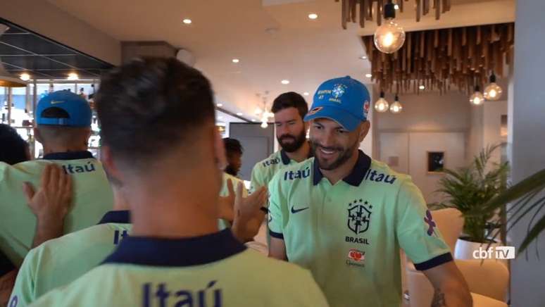 Weverton se aprensentou à Seleção Brasileira nesta terça-feira (Reprodução/CBF TV)