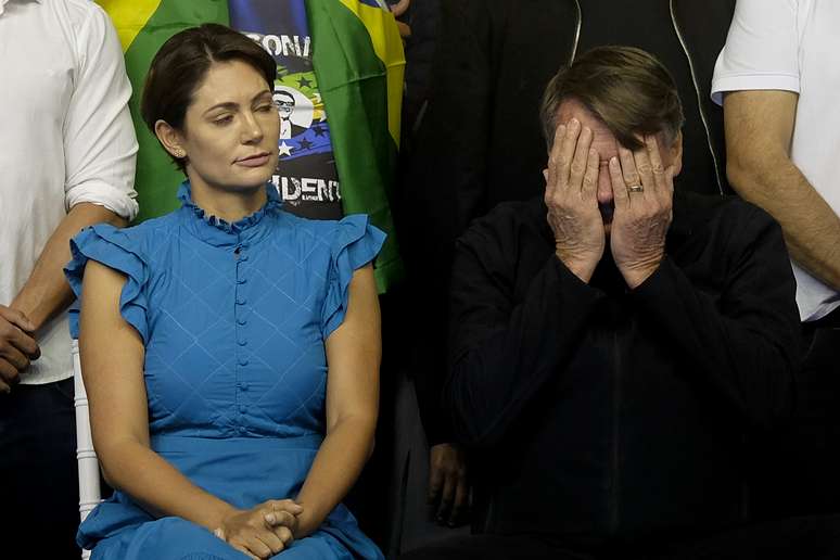 Evang&eacute;licos declaram voto em Bolsonaro (PL) mirando princ&iacute;pios religiosos de Michelle