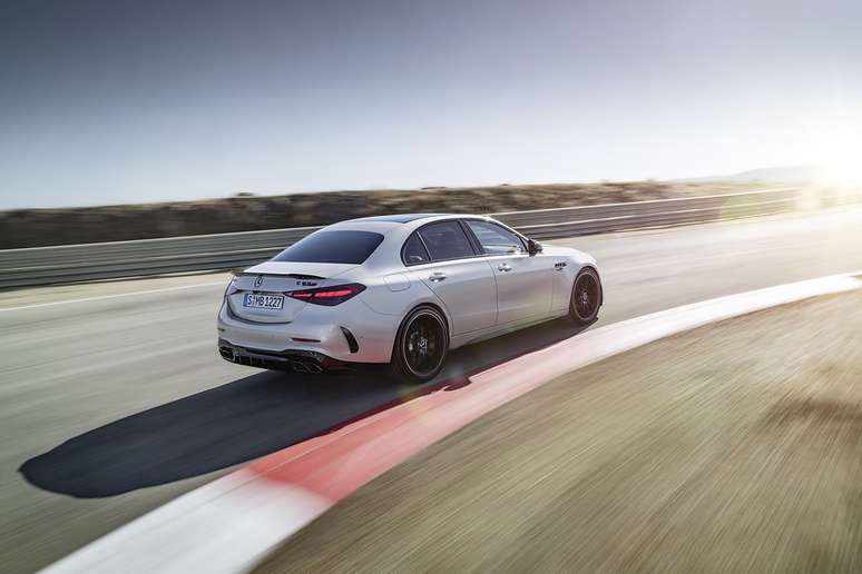 Mercedes-AMG C 63 S E Performance 