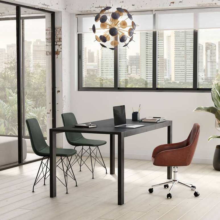 9. Os p&eacute;s das cadeiras dizem muito sobre seu estilo e proposta de quem vai us&aacute;-la. Fonte: Tok&Stok