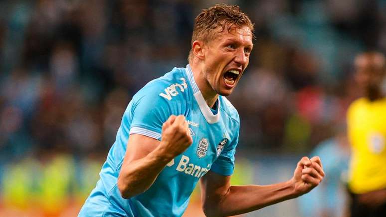 Lucas Leiva anotou o seu primeiro gol no retorno ao Grêmio (Lucas Bubols / Onzexpress)