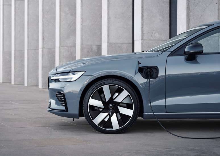 Donos de veículos eletrificados terão direito a desconto de IPVA em São Paulo.