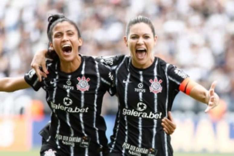 Meu Timão on X: O Corinthians Feminino tirou Dérbi Paulista de letra em  2020 e DOMINOU o adversário. Foram cinco confrontos neste ano, o Timão  ganhou três vezes, e os dois outros
