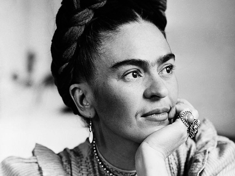 Frida Kahlo, uma das mulheres mexicanas mais marcantes da história, era bissexual