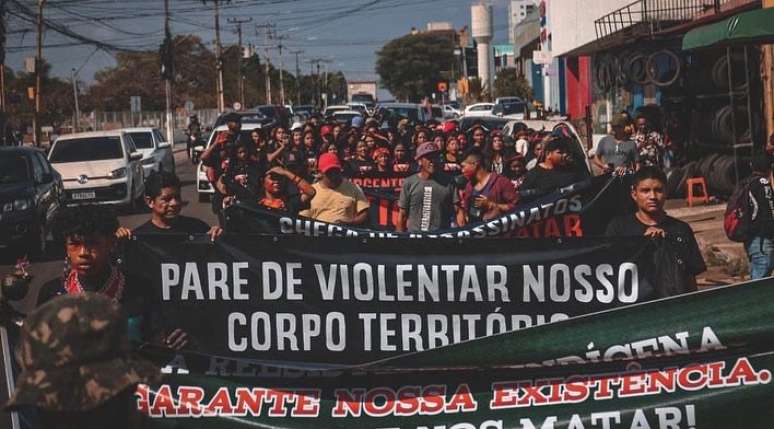 É hora de dar um basta em toda essa violência.