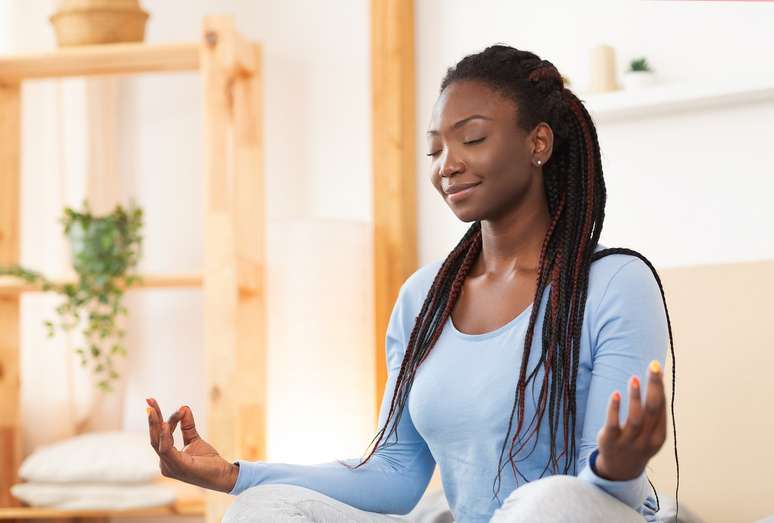 O que significa o OM da ioga, mantras e meditação?