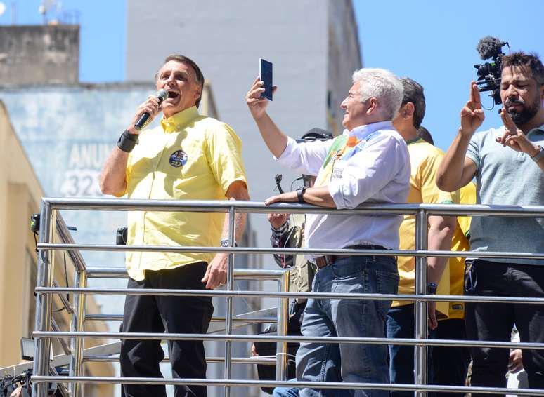 Bolsonaro Diz Que Para 2 De Outubro Há Um Nome E Um Ladrão Do Outro Lado