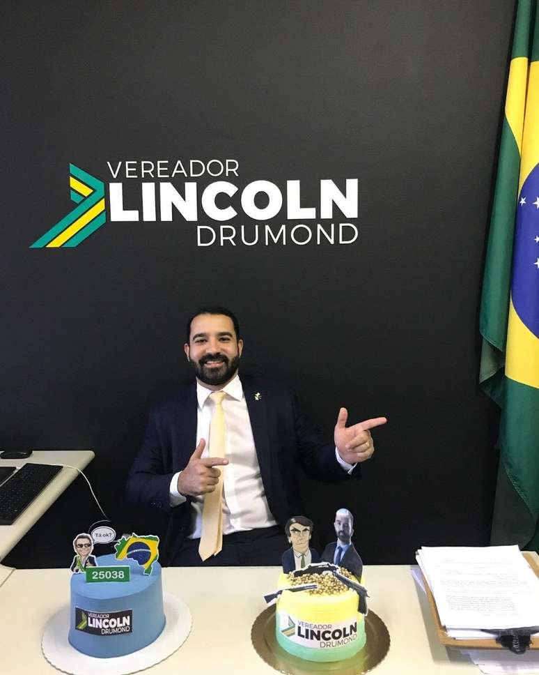 Atualmente, Lincoln concorre ao cargo de deputado estadual em Minas Gerais e diz que Bolsonaro &eacute; a sua inspira&ccedil;&atilde;o