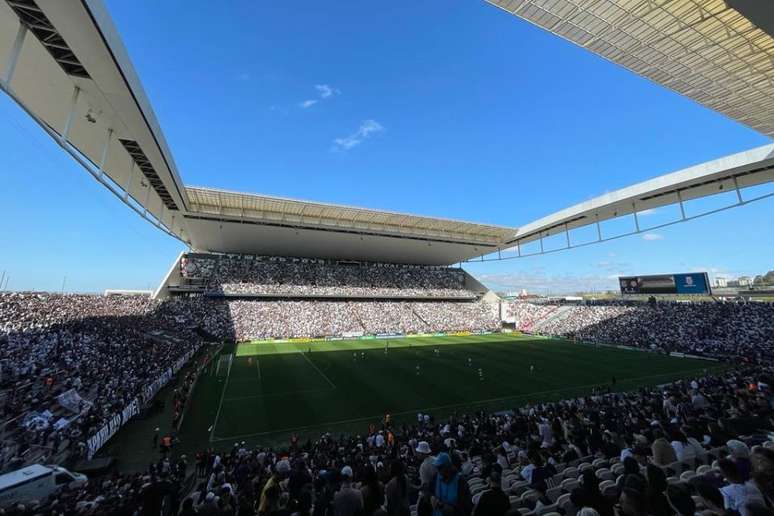 Final do Brasileiro feminino tem público maior que média dos