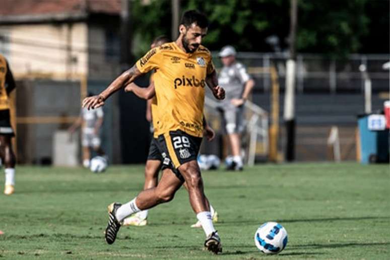 Ele agradou a diretoria e a torcida e agora será titular do