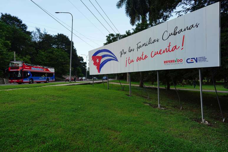 Cuba vota referendo sobre novo Código da Família