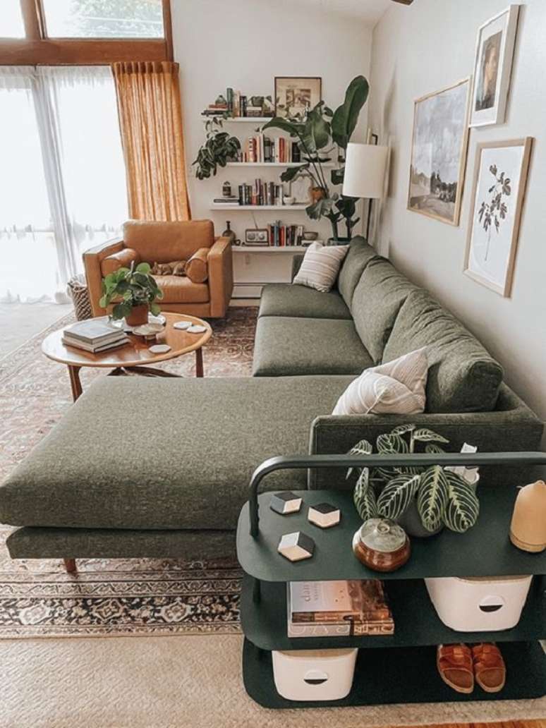 3. O sofá chaise pode ser o grande destaque na decoração – Foto Dream green Diy